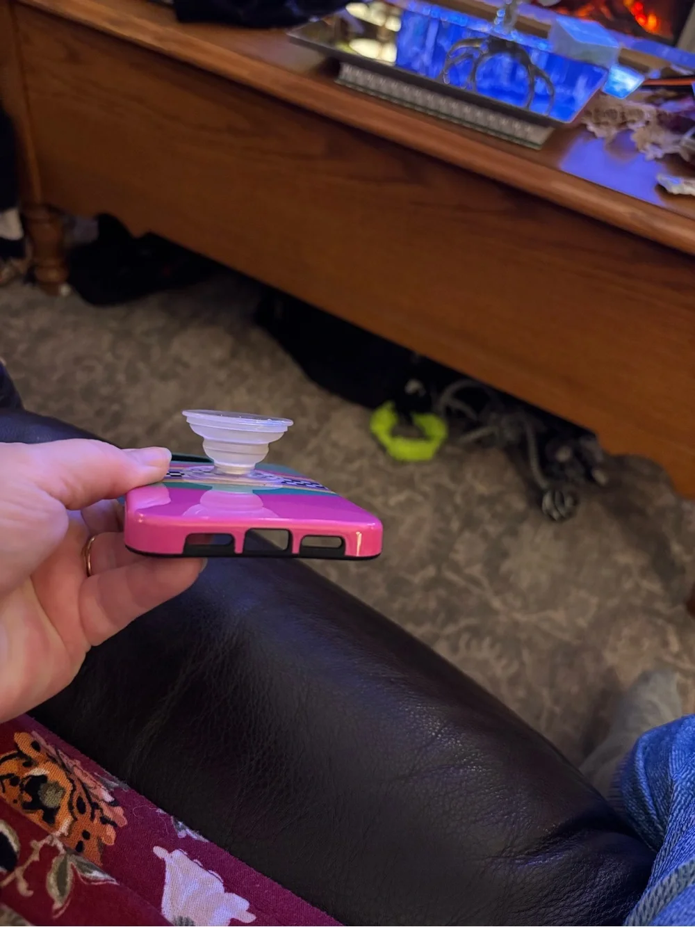 Like new Bright Geometric Phone Case with Pop Socket iPhone 12 Pro